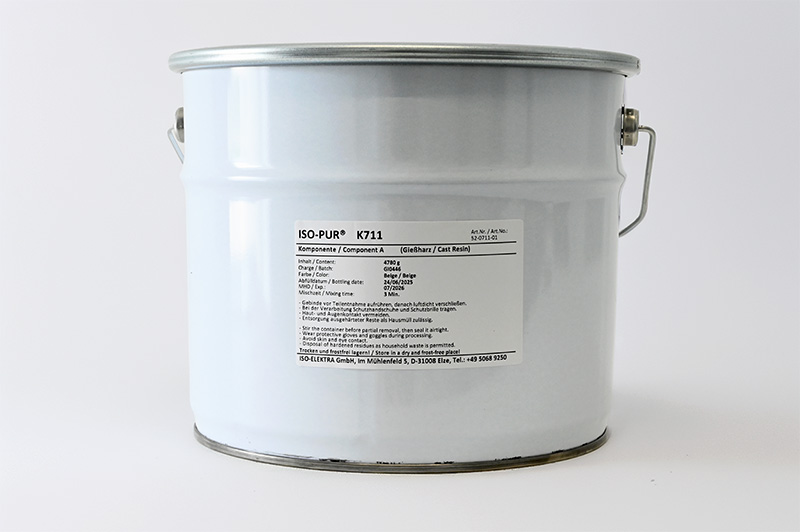 White metal bucket with ISO-PUR® K711 label