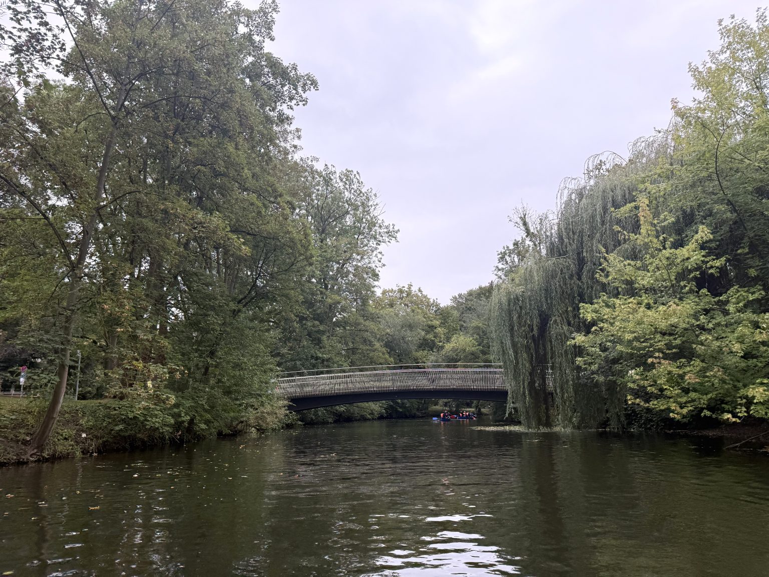 City-Kanutour durch Hannover mit Blick auf die Kanugruppen vom Betriebsausflug ISO-ELEKTRA 2026